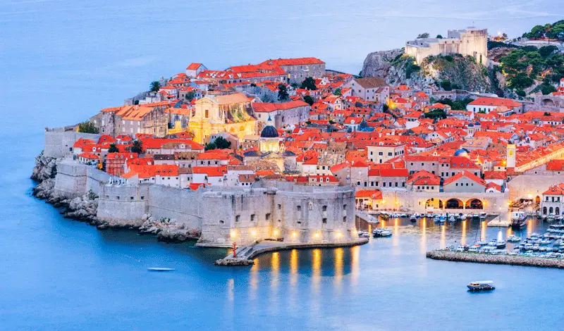Dubrovnik gradske zidine i Stradun