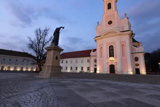 Kutjevo vinski podrumi i vinogradi